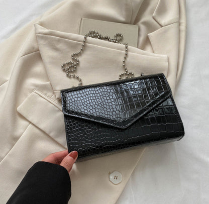 Elegant & Minimalist Fashion Handbag – Timeless Style for Everyday Chic